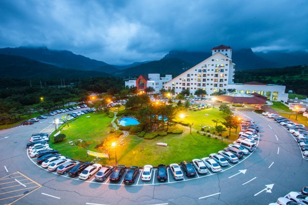 Ilsung Resort Sulak Госеонг Екстериор снимка